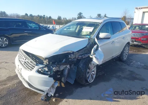 2015 Volvo Xc60 T6 из США, поврежденный, VIN YV4902RKXF2663013